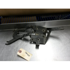 93F025 Engine Cover Bracket For 86-88 Buick Century  3.8